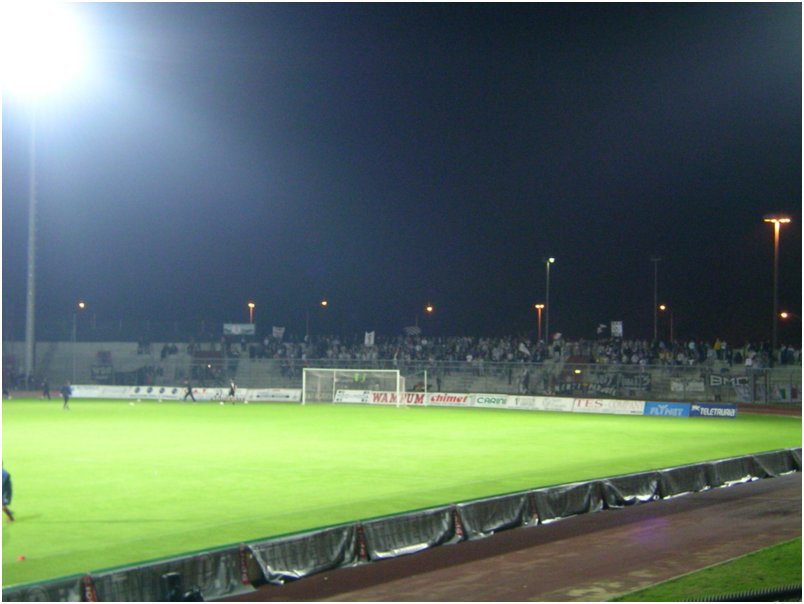 Arezzo - Cesena  30.10.2004 006